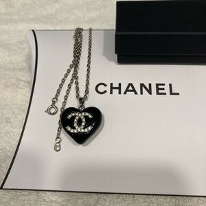 🖤 CC Black GORGEOUS Heart & Rhinestones on Silver Stainless Steel Chain Necklace